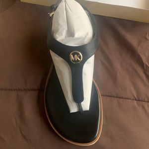 BRAND NEW in box MICHAEL KORS sandals